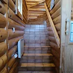 Kuusivilla 1 *