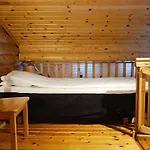 Kuusivilla 1