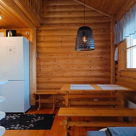 Kuusivilla 1 *